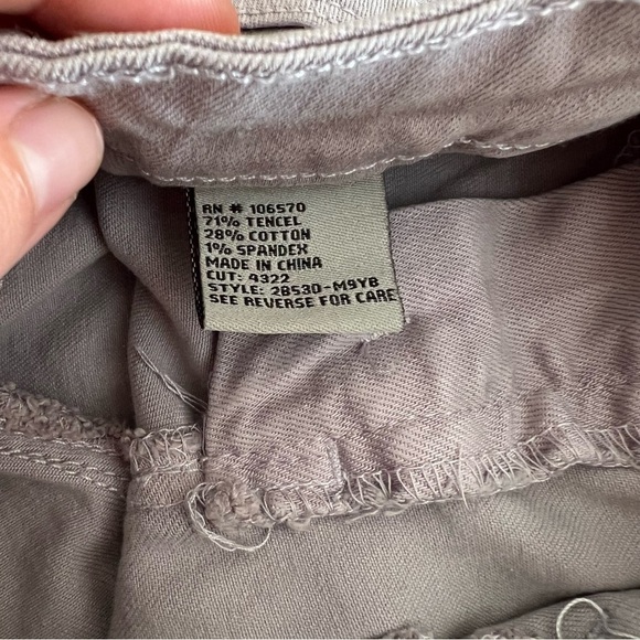 NWT Tractr- Girls Short Jeans Denim- Gray. Size 10 - Picture 6 of 6